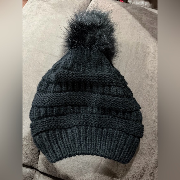 Beanie - Picture 3 of 3